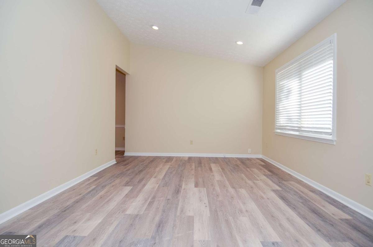 3173 Falconhurst Drive Lilburn - 6