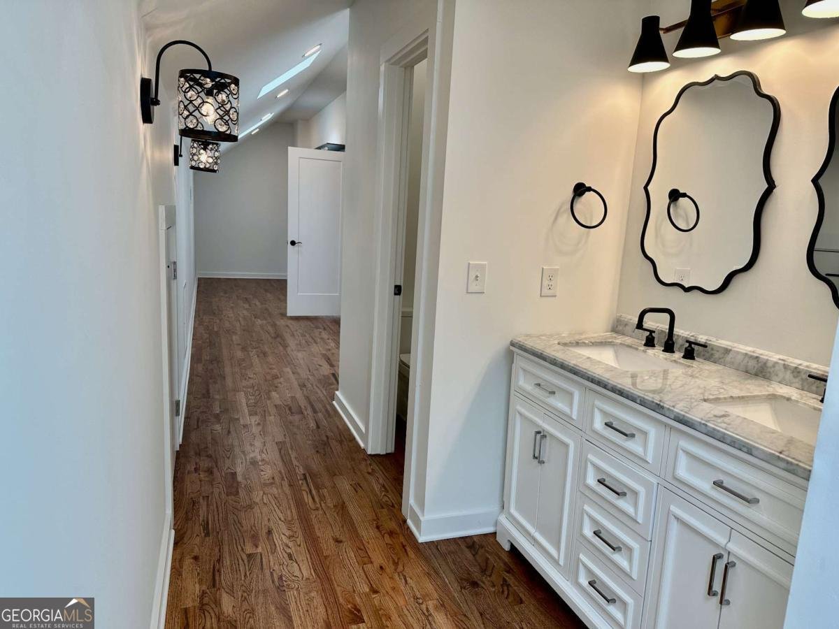 851 Dill Avenue Atlanta - 20