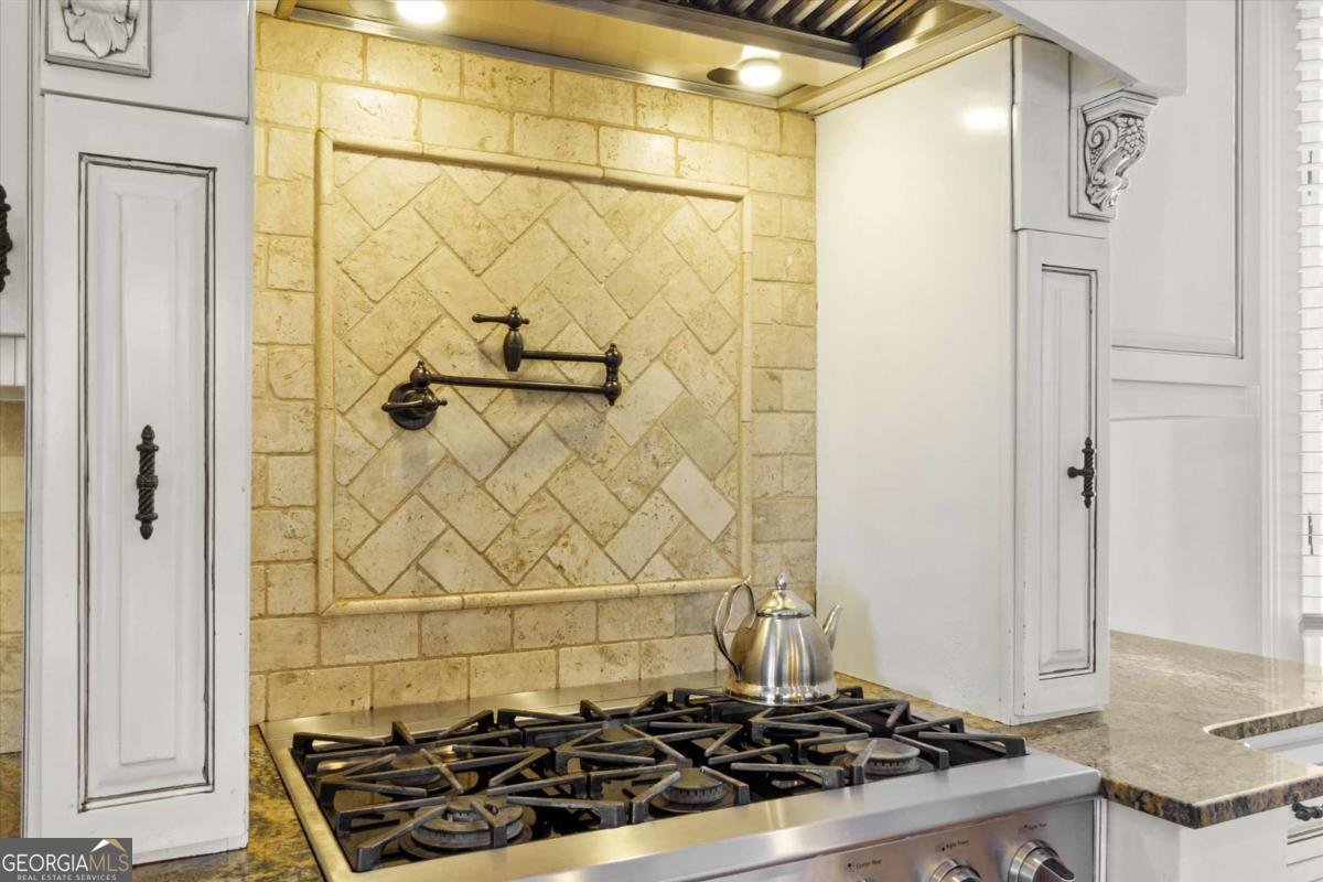 2265 Sidney Drive Gainesville - 22