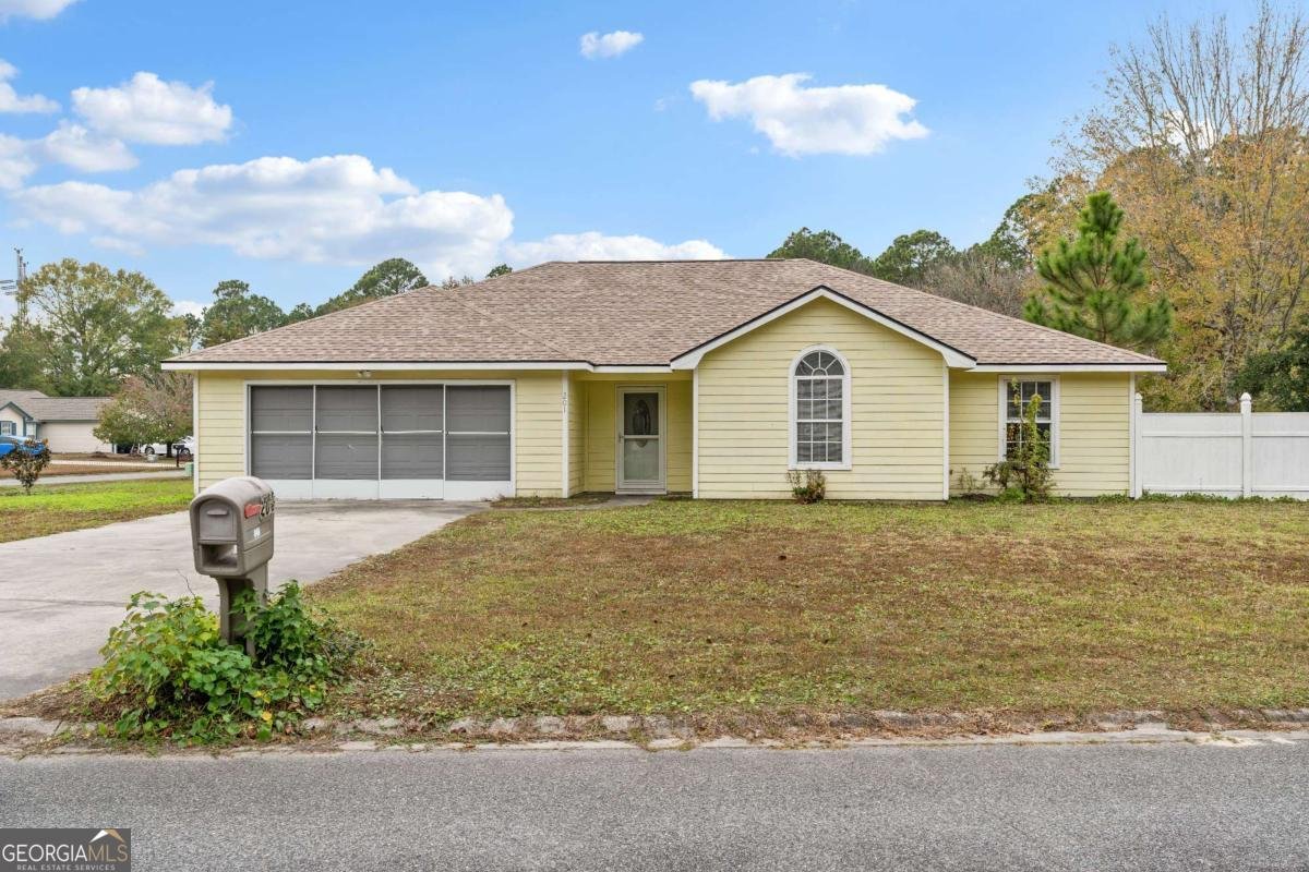 201 Lake Wisteria Drive Kingsland - main photo