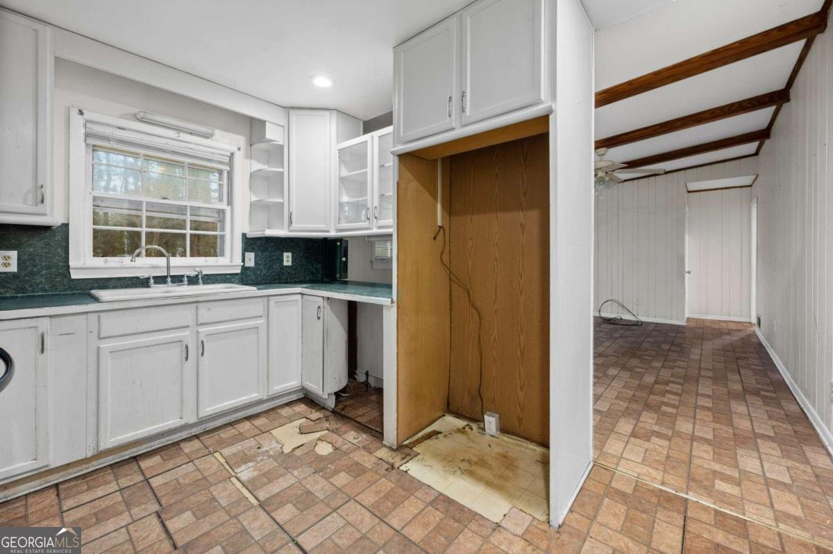 2877 Pine Needle Drive Atlanta - 12