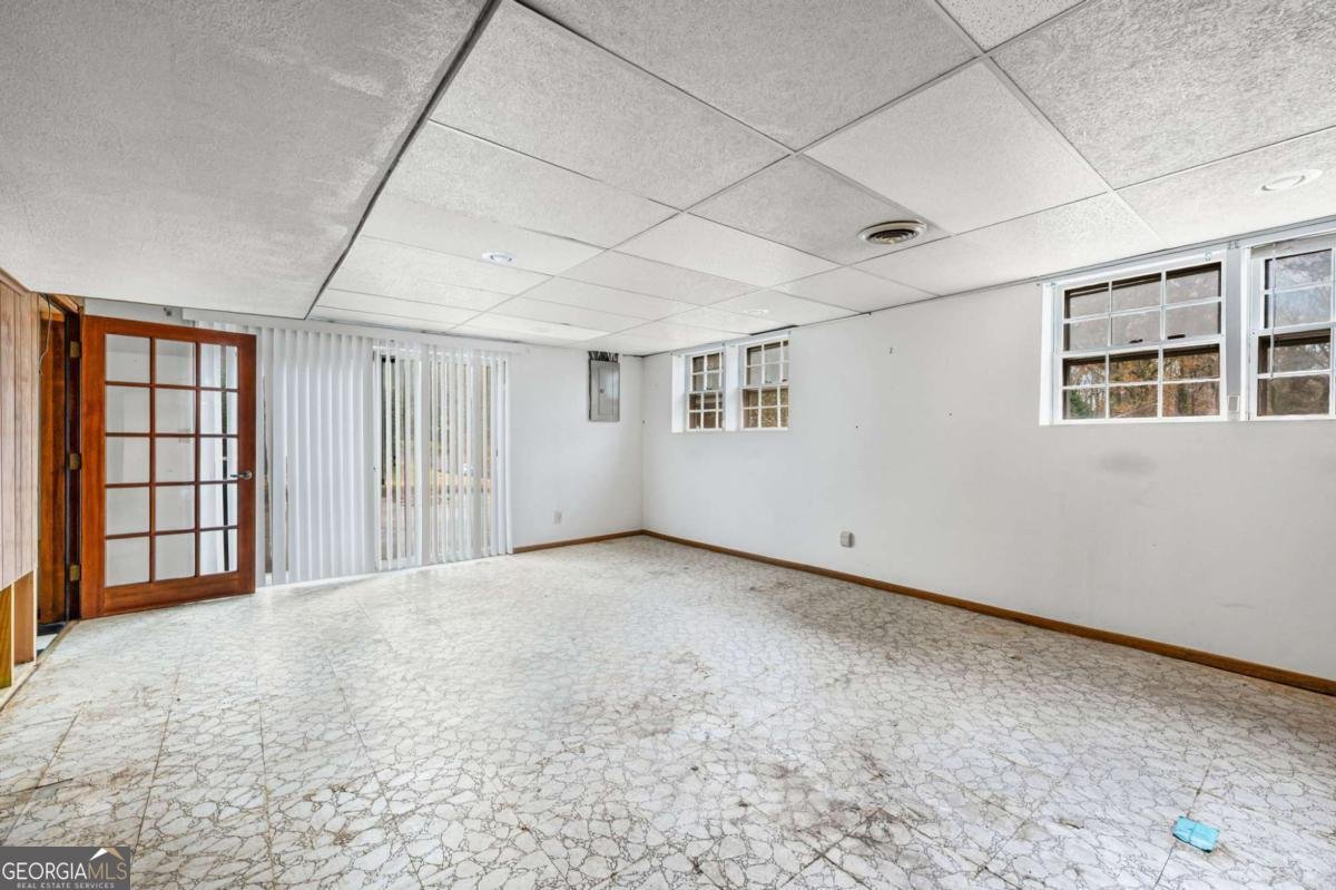 2877 Pine Needle Drive Atlanta - 32