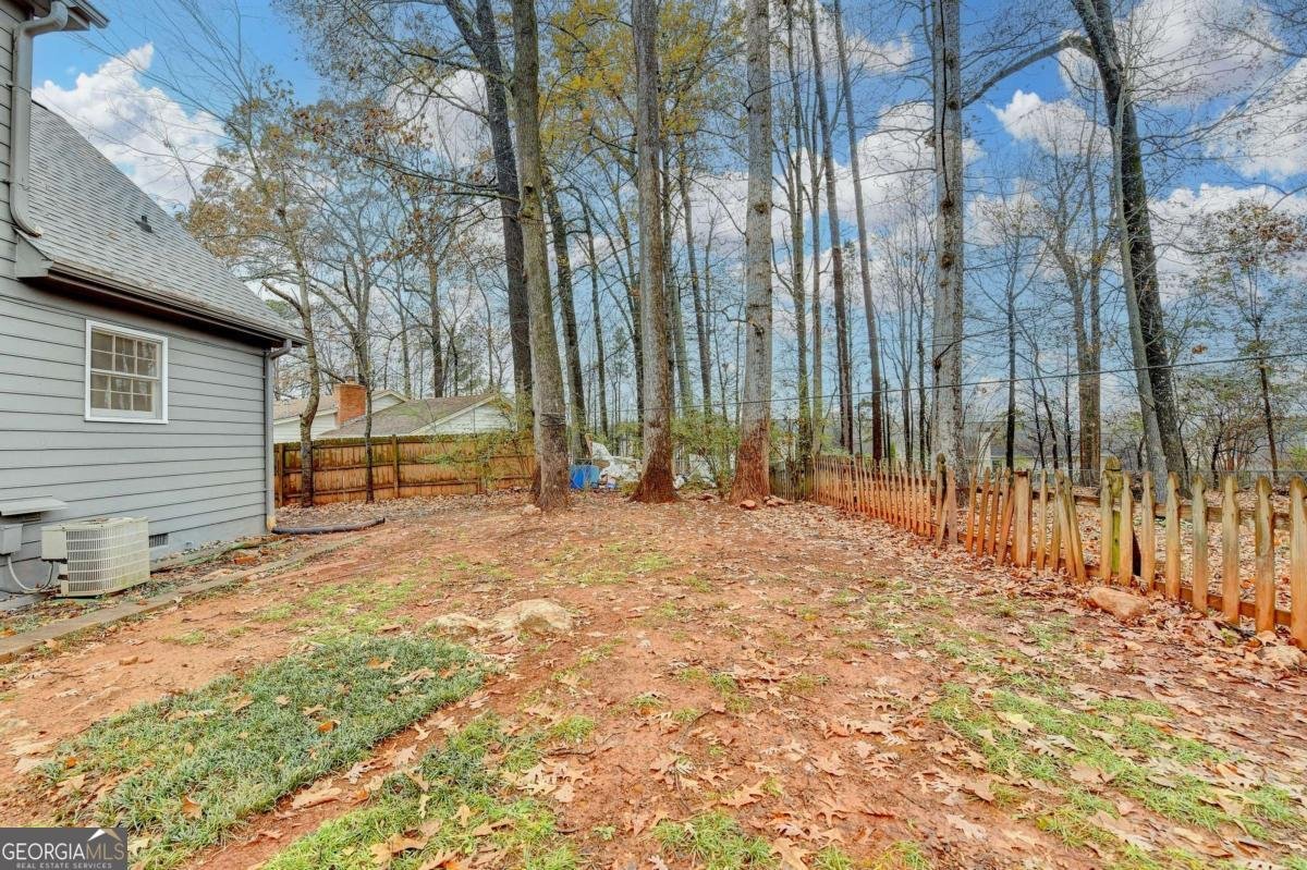 493 Tracy Court Lawrenceville - 40