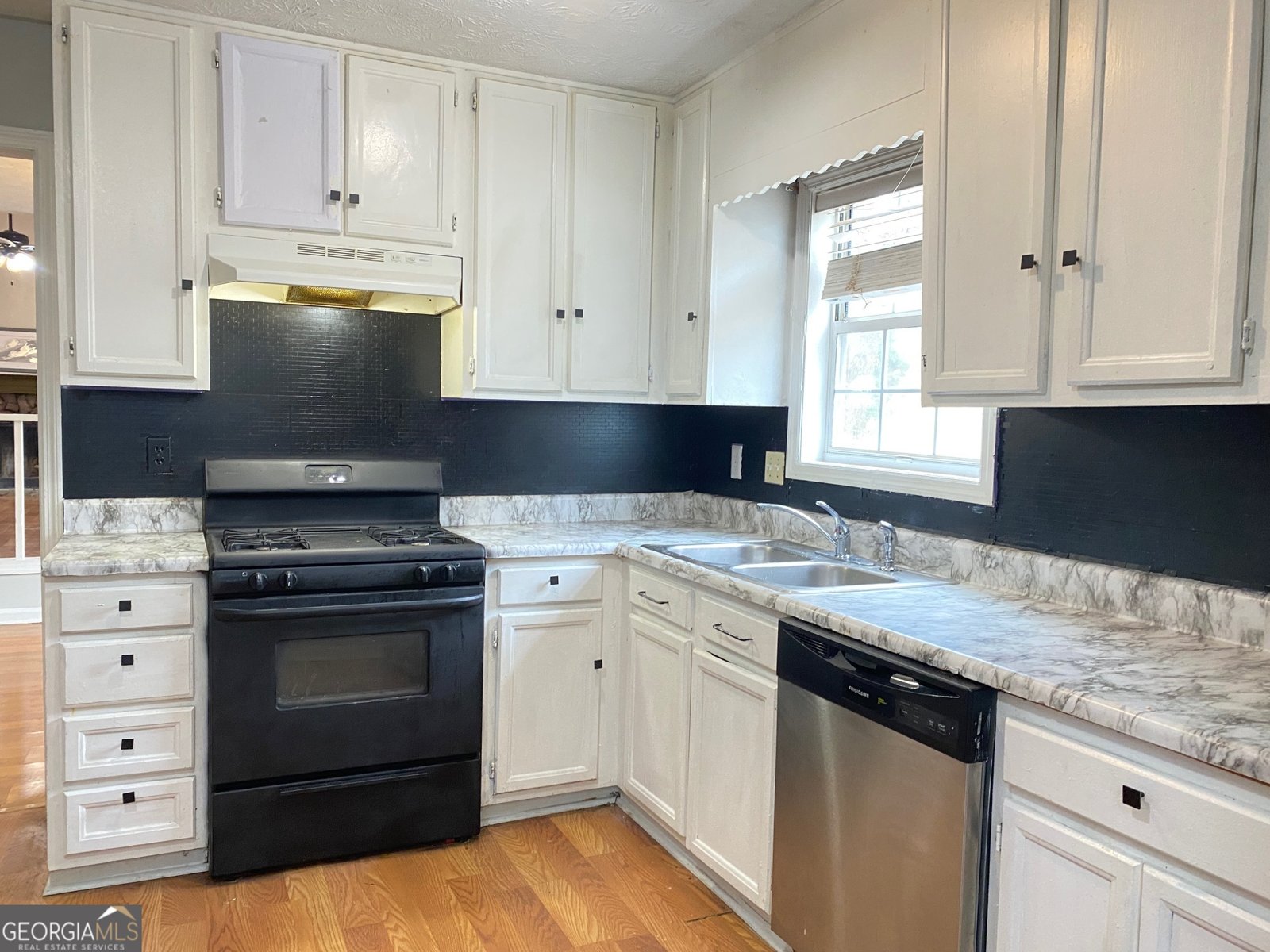 407 Sheppard Xing Court Stone Mountain - 18