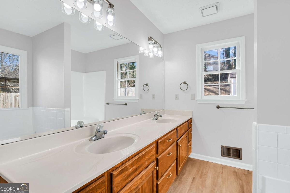 1574 Glenfield Drive Lawrenceville - 30