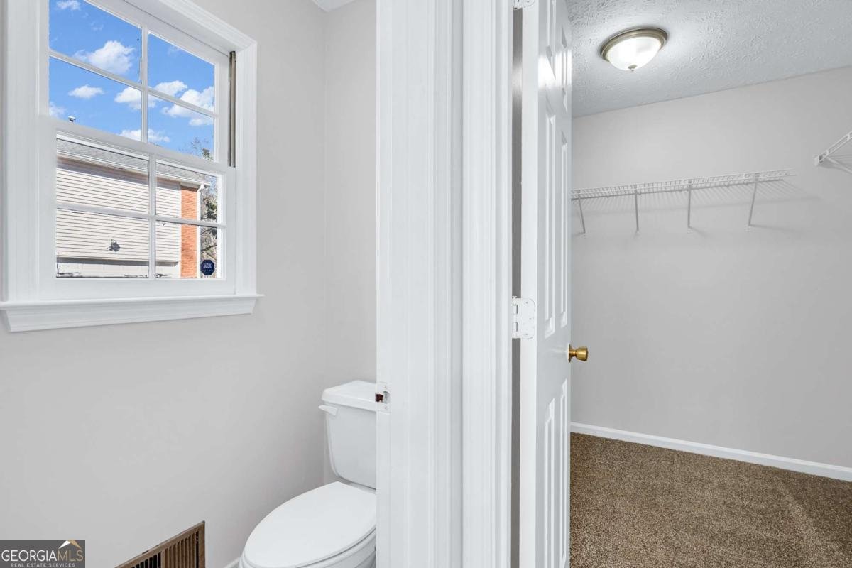 1574 Glenfield Drive Lawrenceville - 32