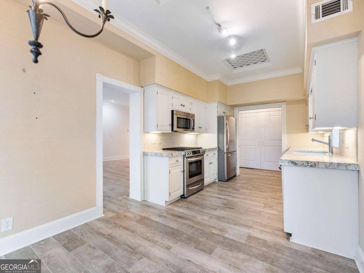 3636 Peachtree Road Atlanta - 6