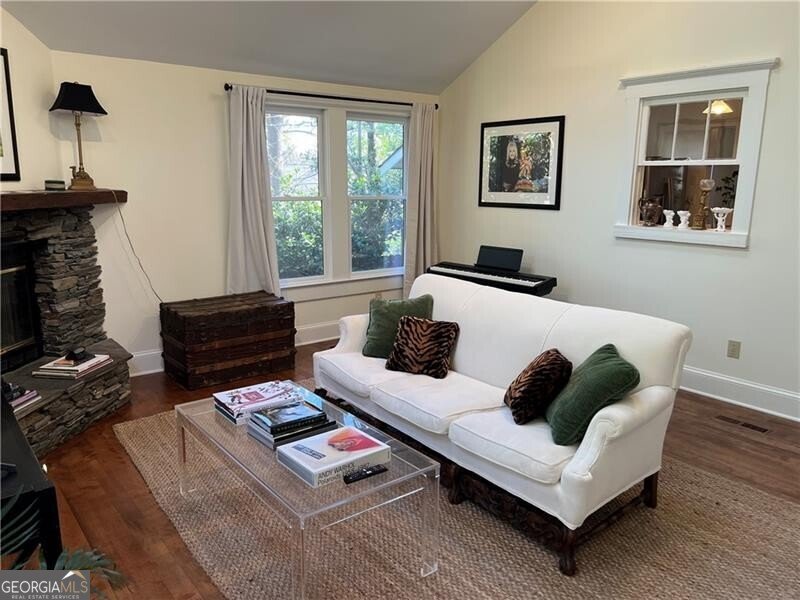 284 Lakeview Avenue Atlanta - 15