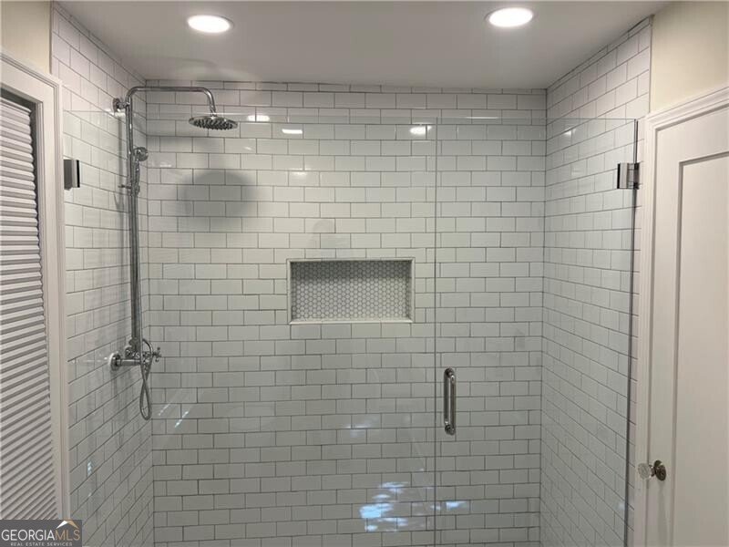 284 Lakeview Avenue Atlanta - 29