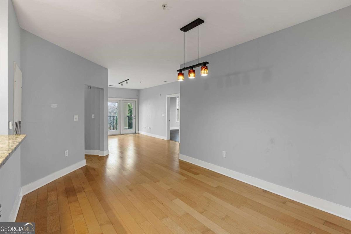 799 Hammond Drive Atlanta - 10