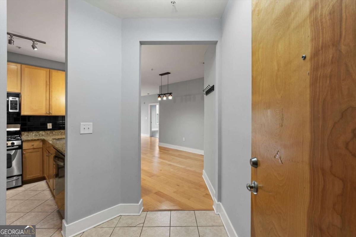 799 Hammond Drive Atlanta - 3