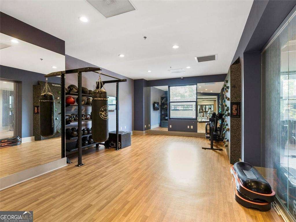 799 Hammond Drive Atlanta - 33