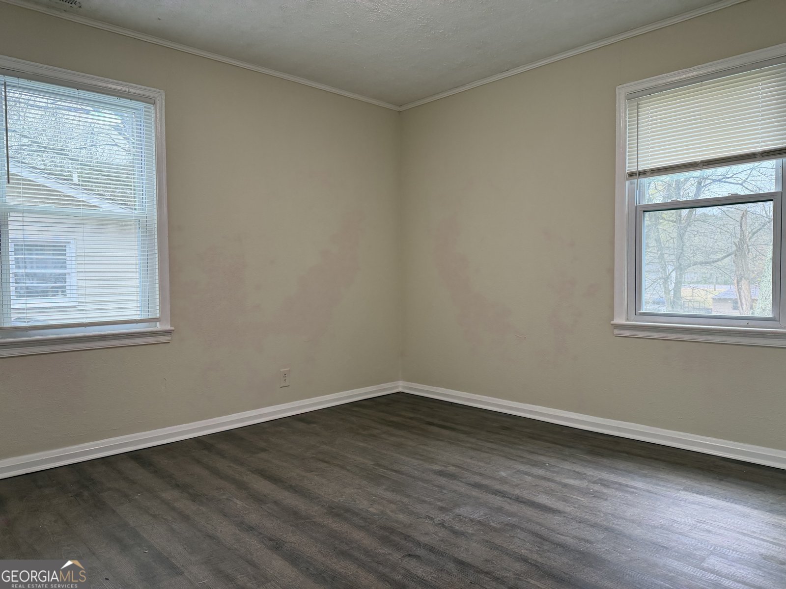 209 Larkspur Lane Rome - 12