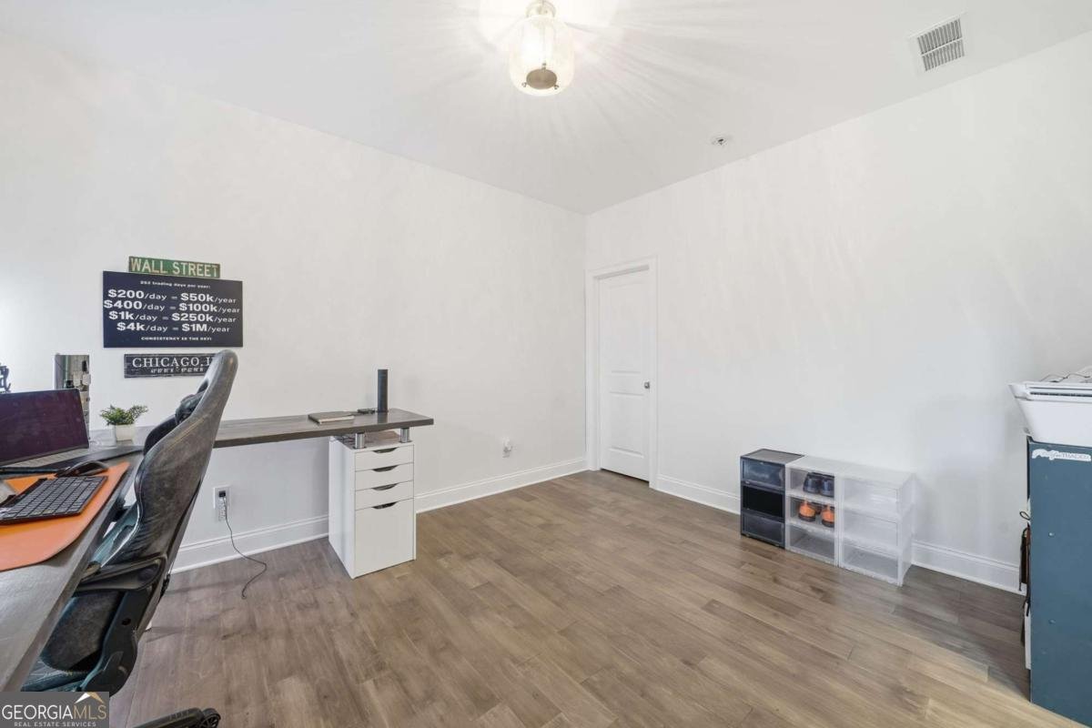 5115 Five Forks Trickum Road Lilburn - 27