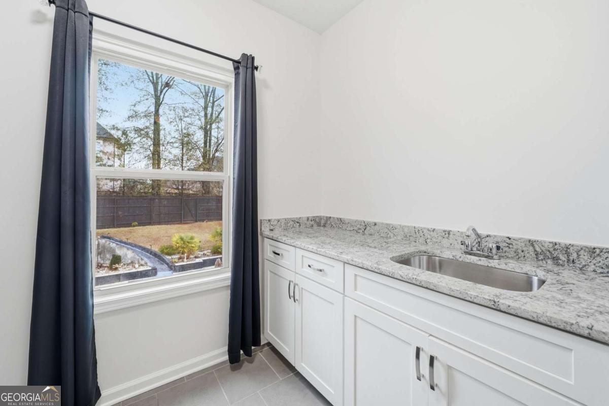 5115 Five Forks Trickum Road Lilburn - 45