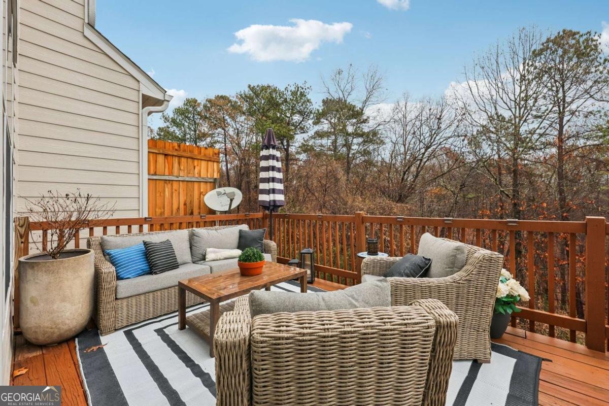 3811 Chattahoochee Summit Drive Atlanta - 6