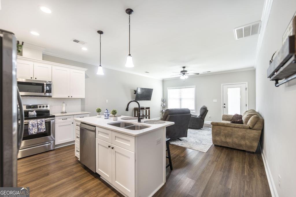 309 Charles Gray Boulevard Perry - 9