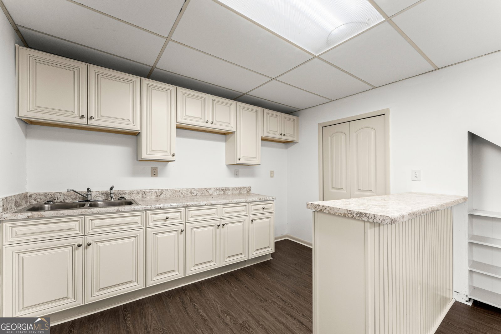 660 Honeysuckle Road Gainesville - 22