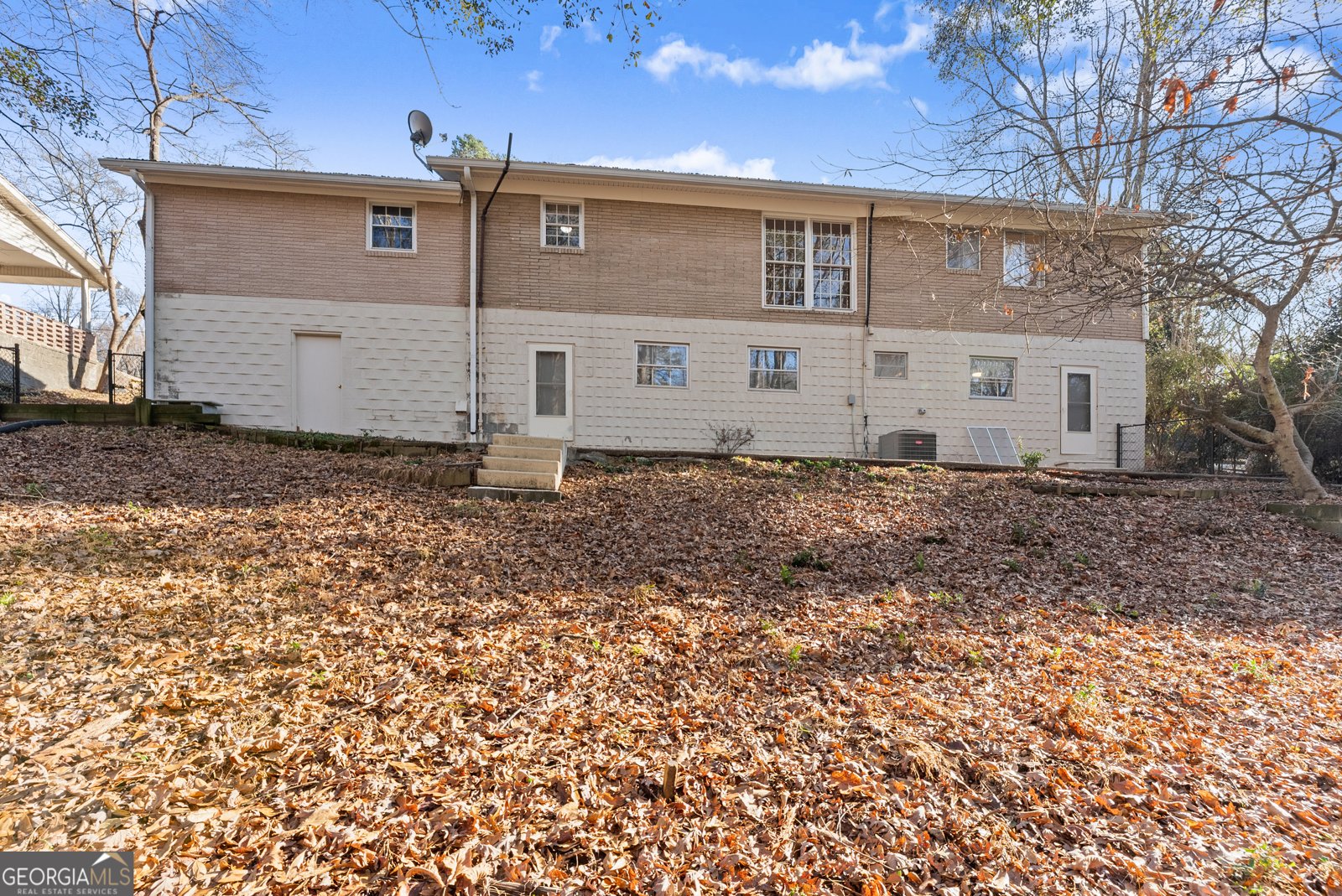 660 Honeysuckle Road Gainesville - 34