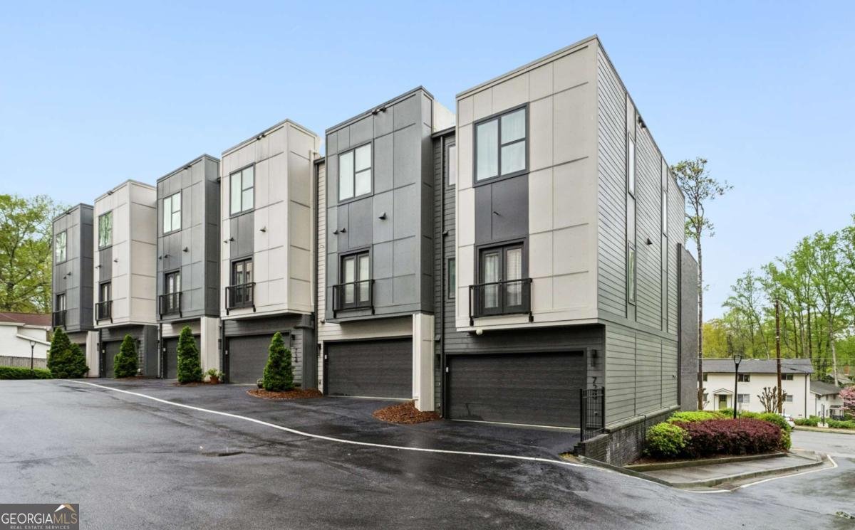 728 Oakview Road Decatur - 3