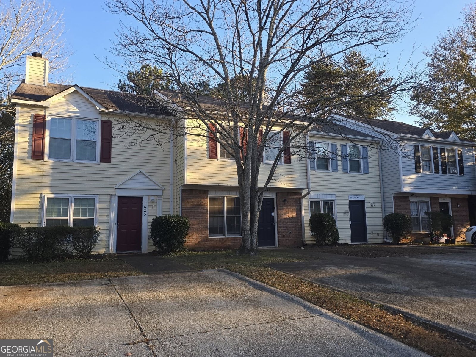 1685 Hunting Creek Drive Conyers - main photo