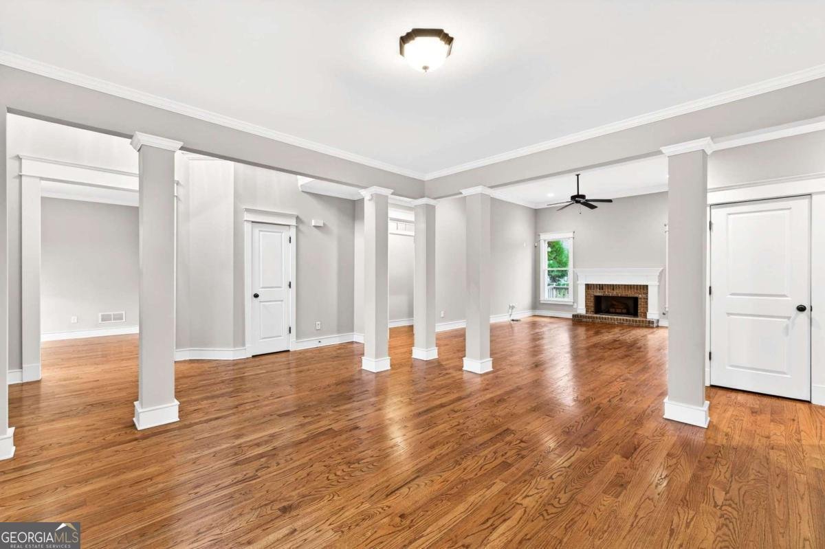 226 WILLOW Lane Decatur - 11