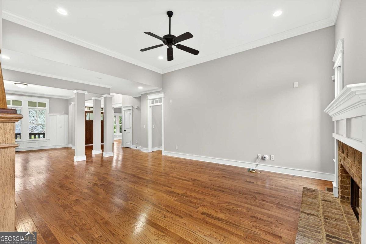 226 WILLOW Lane Decatur - 17