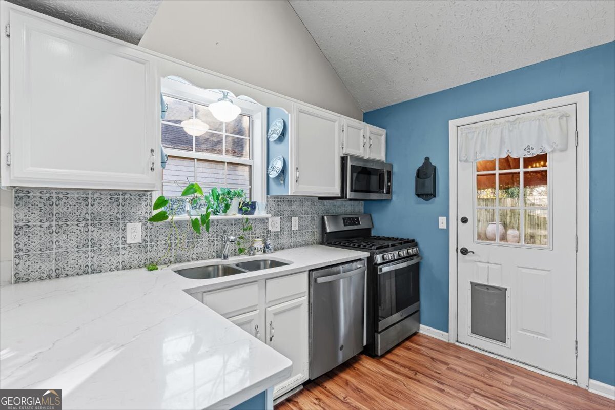 1351 Yorkshire Lane Woodstock - 11