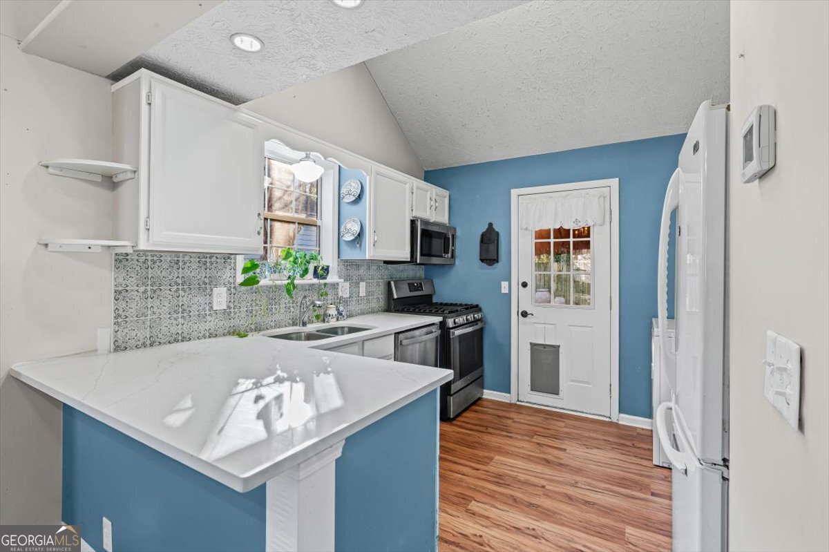 1351 Yorkshire Lane Woodstock - 2