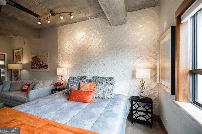 131 BROAD Athens - 13