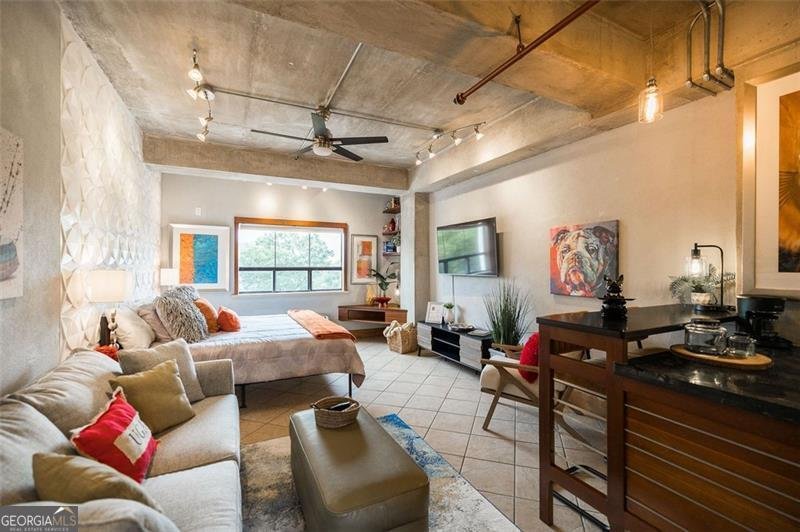 131 BROAD Athens - 5