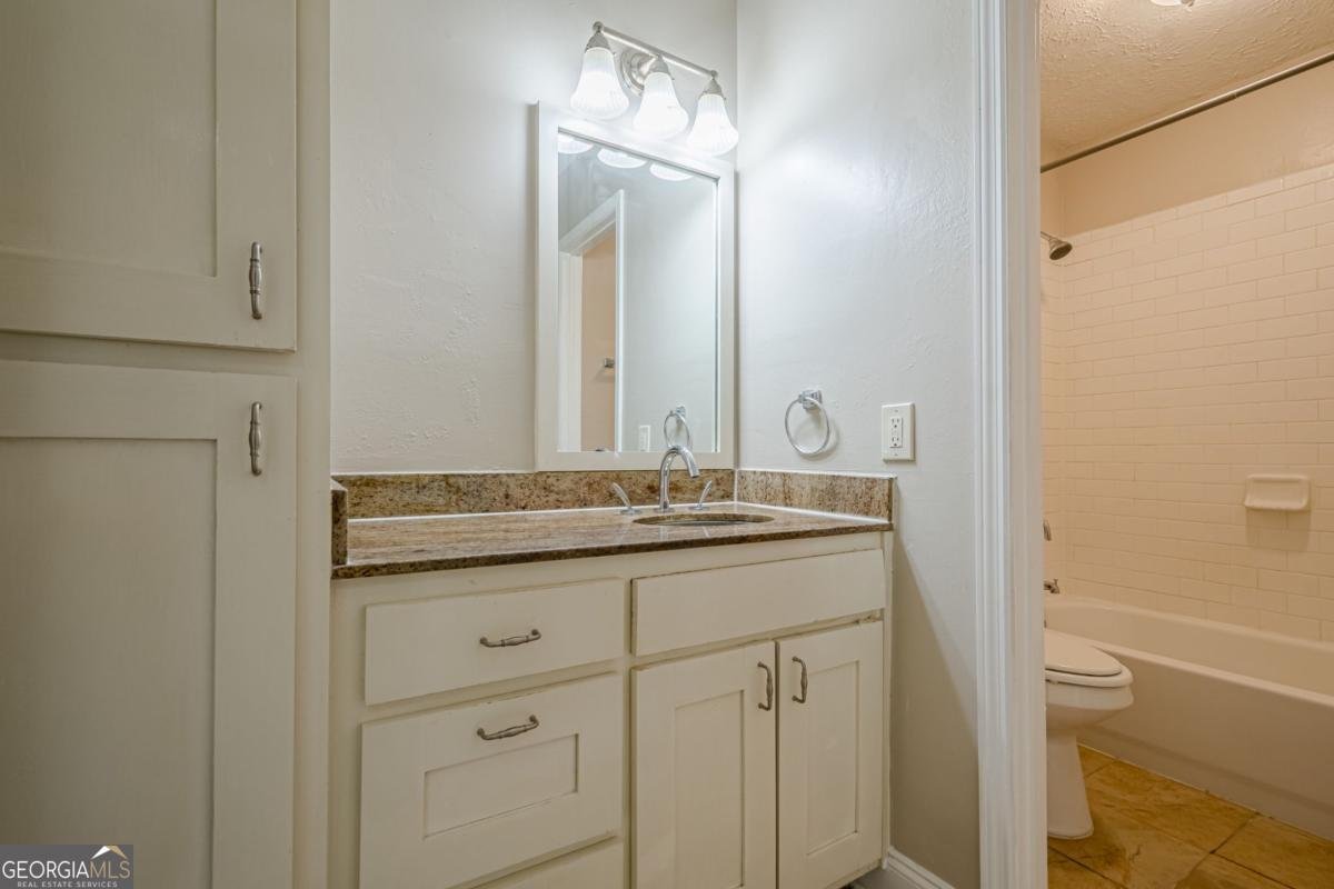 1106 Natchez Trace Atlanta - 27