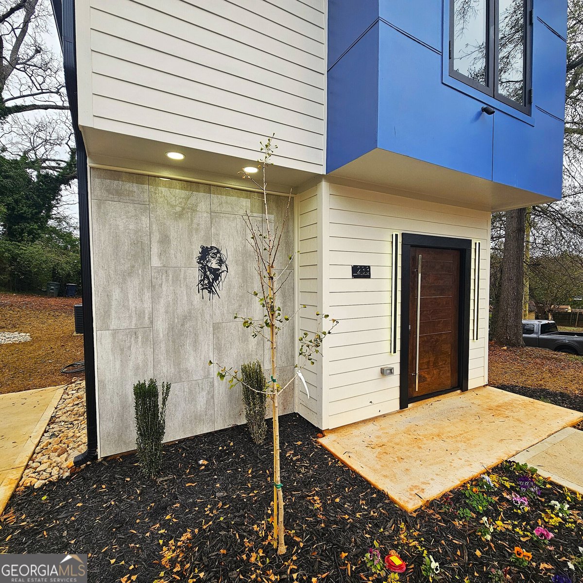 233 Tinsley Street Griffin - 2