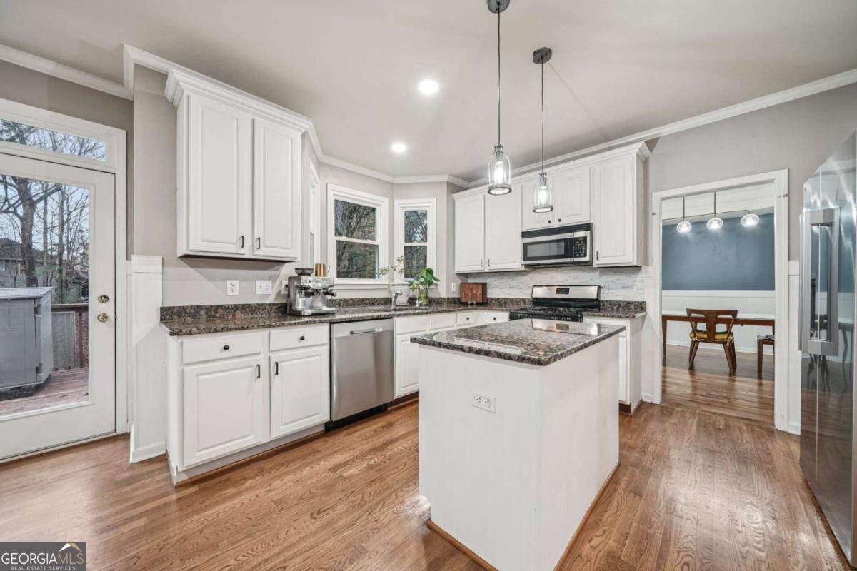 342 Breezewood Court Suwanee - 8