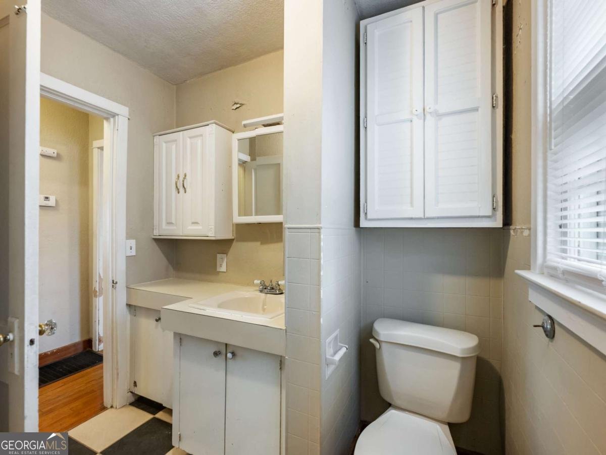 1093 Enota Avenue Gainesville - 23