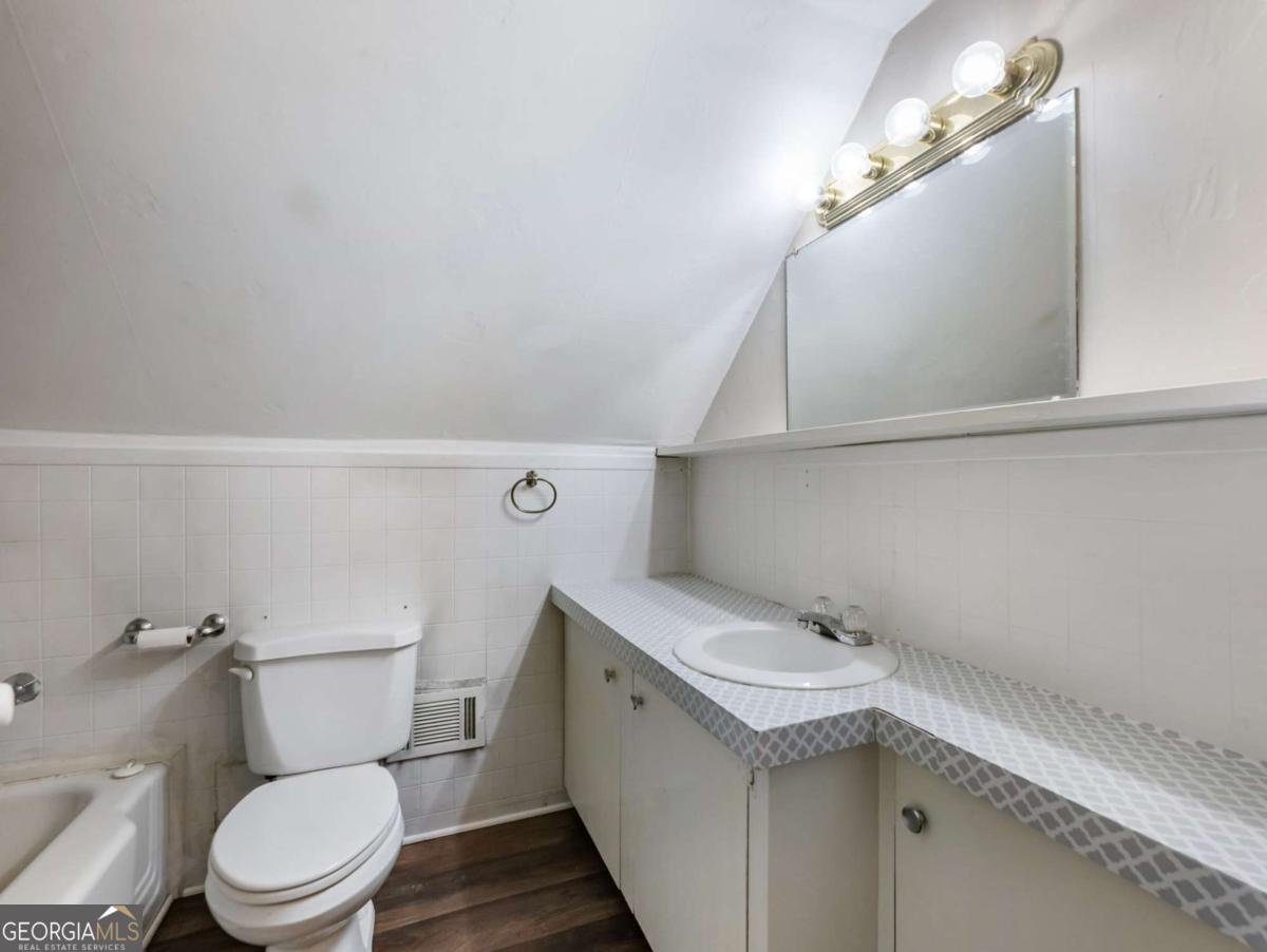 1093 Enota Avenue Gainesville - 33