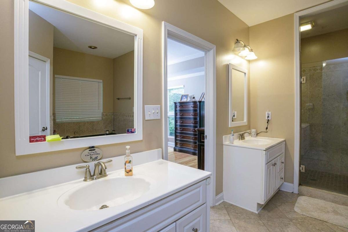 281 Laney Drive Locust Grove - 29