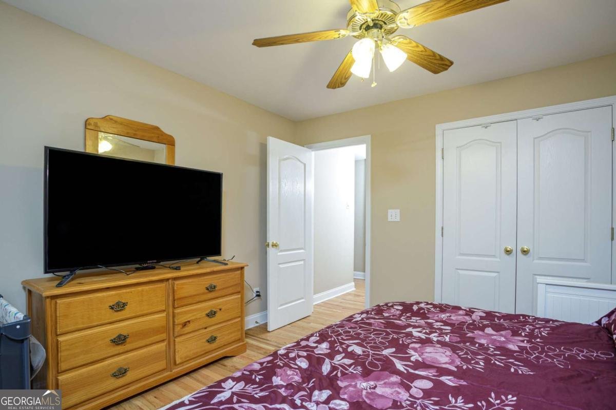 281 Laney Drive Locust Grove - 32