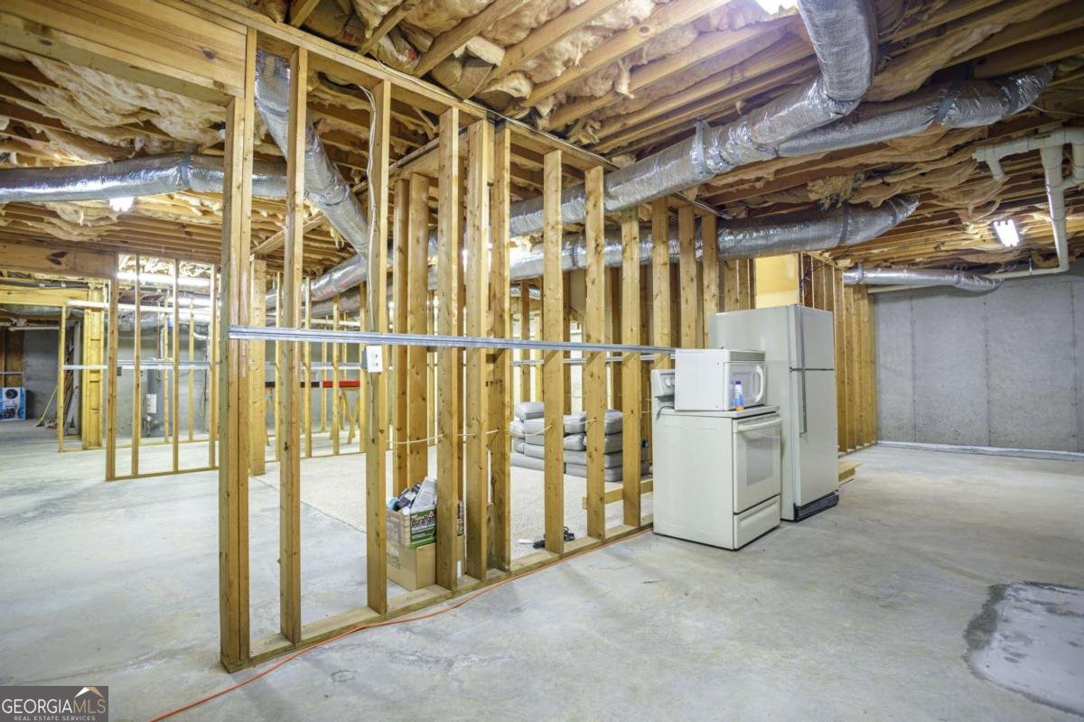 281 Laney Drive Locust Grove - 40