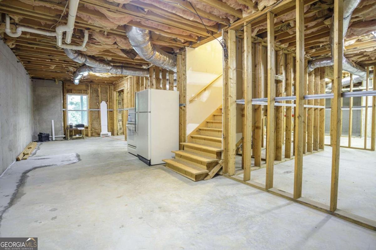 281 Laney Drive Locust Grove - 41