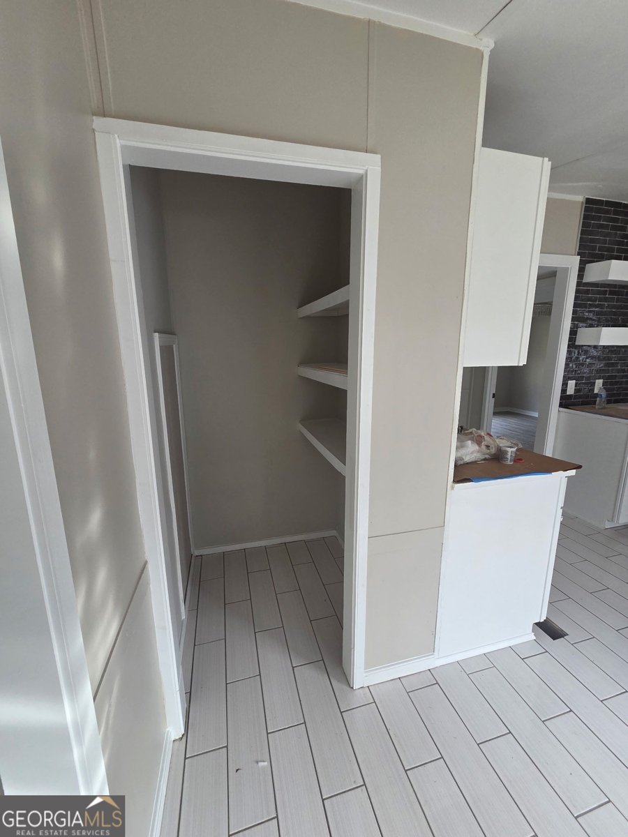 21 CLUB CIRCLE Ellenwood - 15