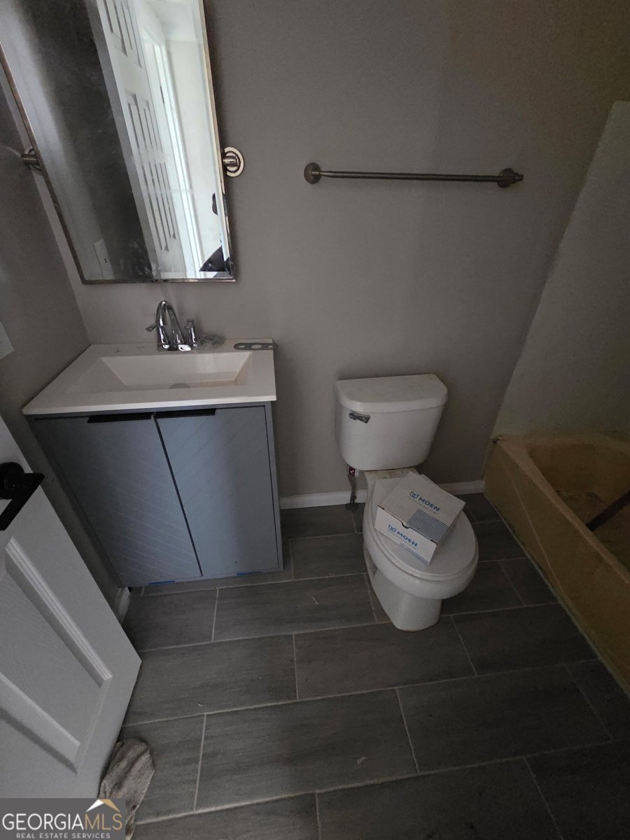 21 CLUB CIRCLE Ellenwood - 16