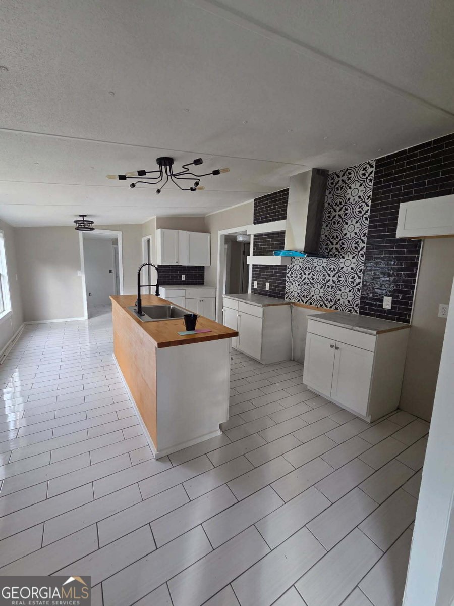 21 CLUB CIRCLE Ellenwood - 6