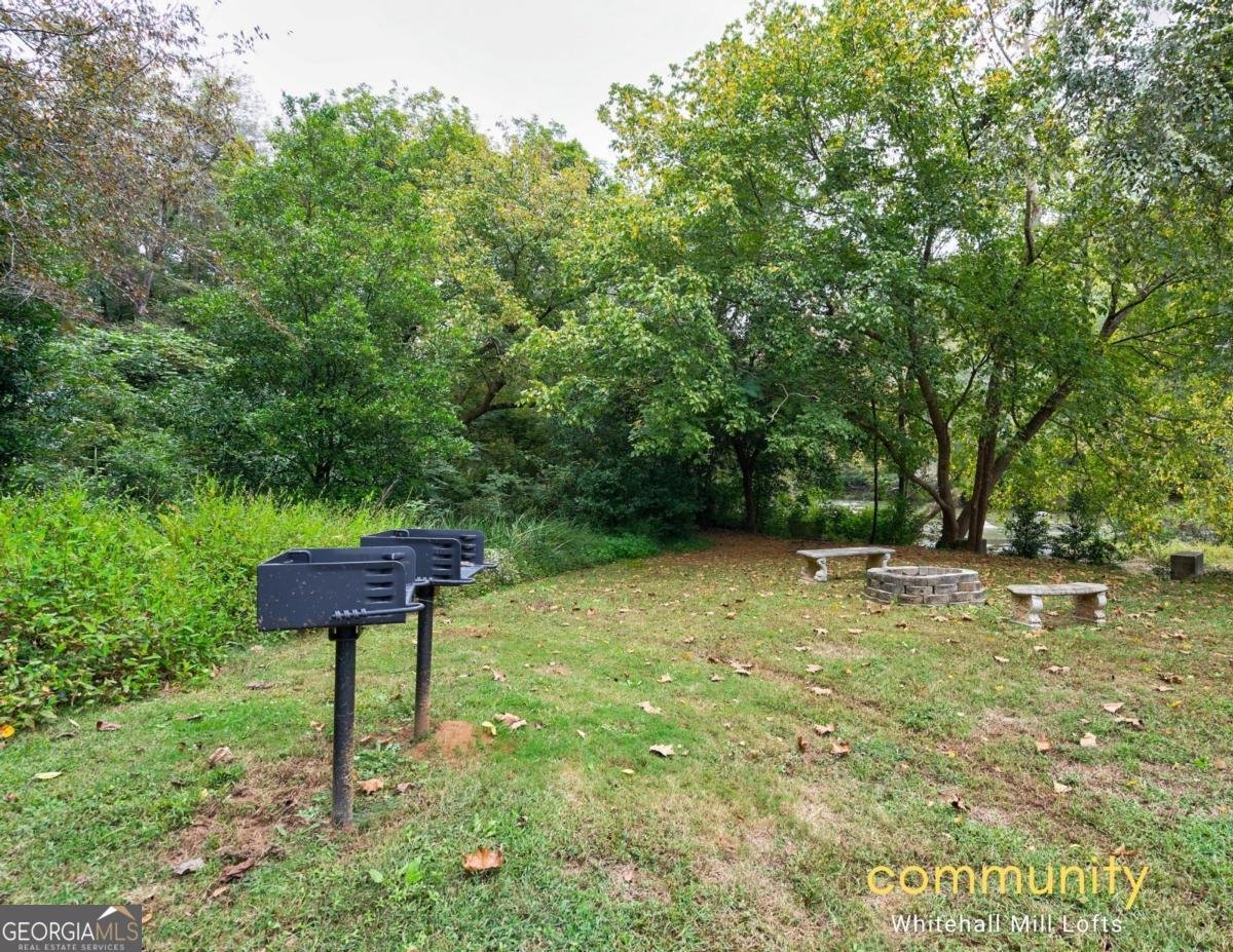 585 White Circle Athens - 35