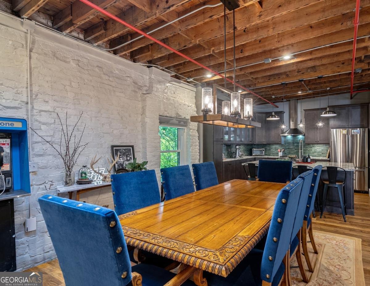 585 White Circle Athens - 5