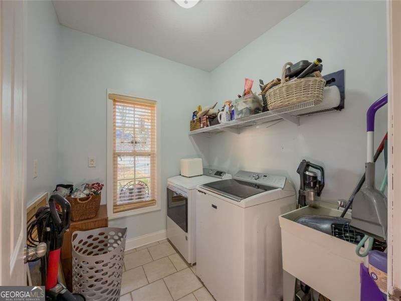 170 SEQUOYAH Drive Cornelia - 16