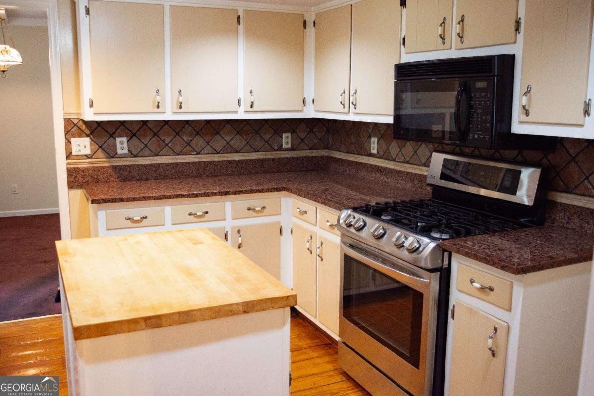 1044 Basswood Court Riverdale - 7