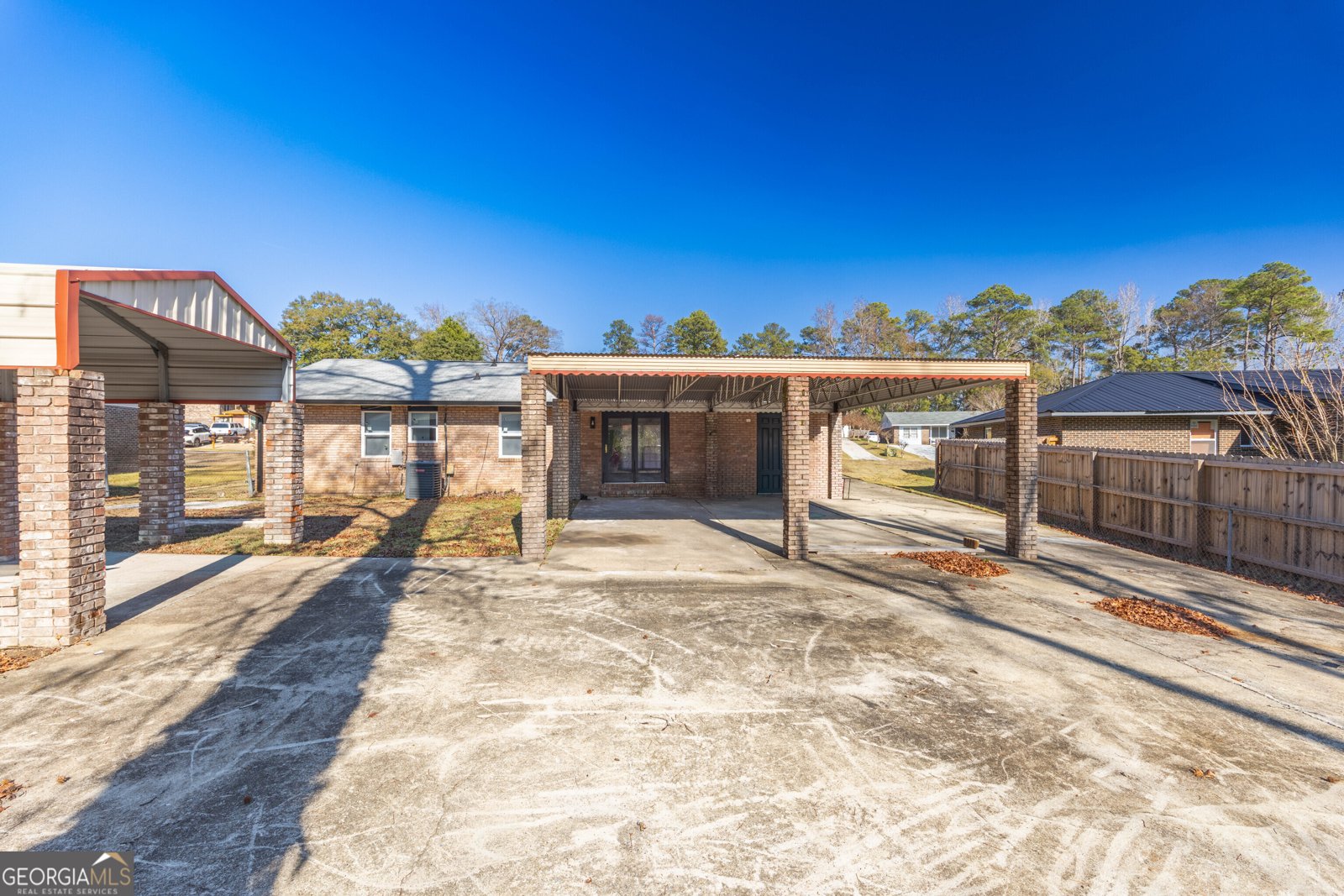 5616 Monmouth Drive Columbus - 23