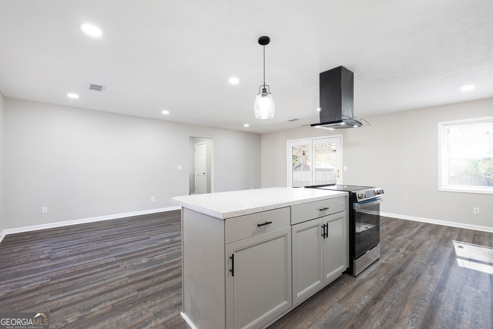 5616 Monmouth Drive Columbus - 7