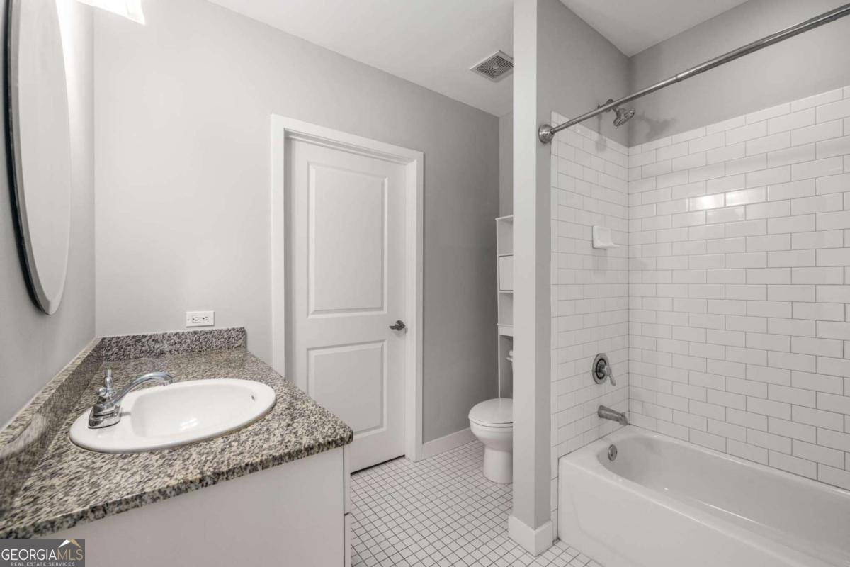 565 Peachtree Street Atlanta - 14